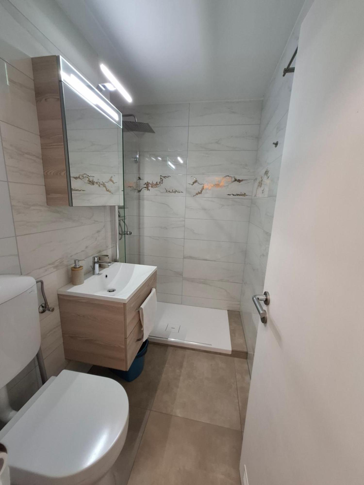 Appartement Aquaquelle Bad Fussing Luaran gambar